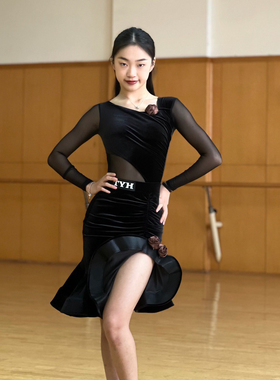 TYH拉丁舞服艺考表演花服女黑色套装绒面长袖网纱上衣花朵鱼骨裙