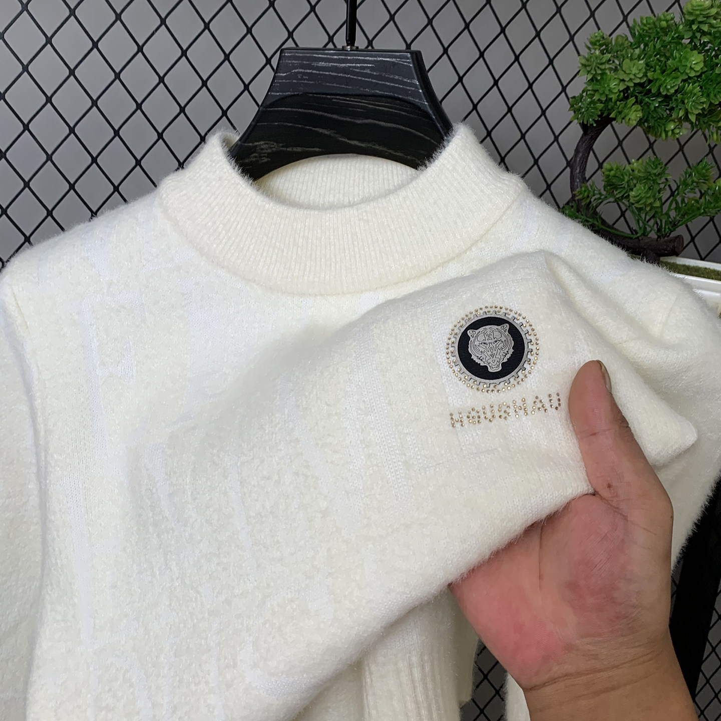 保罗仿水貂绒一体绒毛衣男半高领加绒加厚保暖针织衫套头打底衫冬