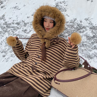 尺尺间Lsland韩系复古毛领连帽条纹外套女秋冬新款设计感宽松上衣