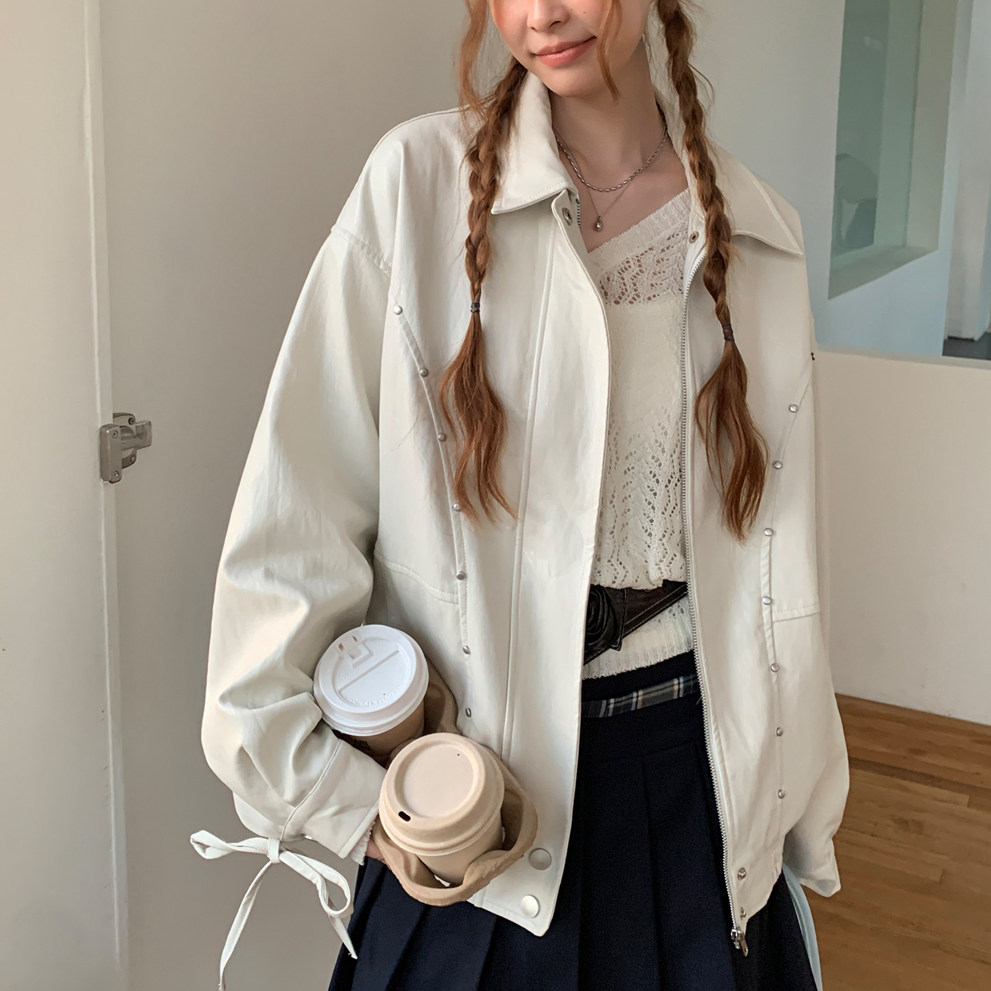 尺尺间Lsland 铆钉分割设计感翻领皮衣外套女秋季新款宽松夹克