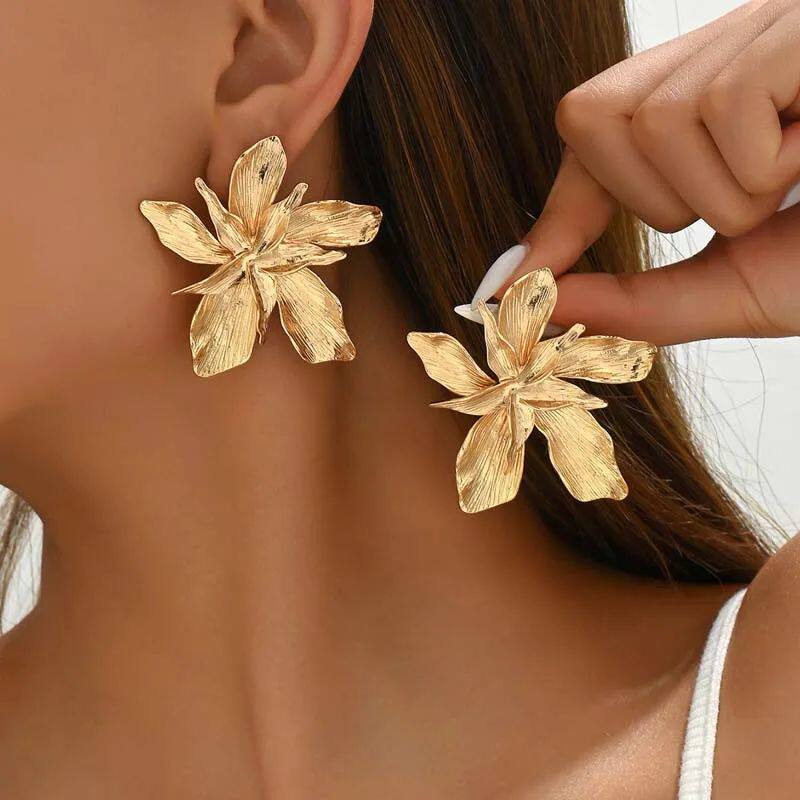 Vintage Gold Flower Earrings Large 2024 Metal Studs - Buy from Taobao, China | Shopme Agent
