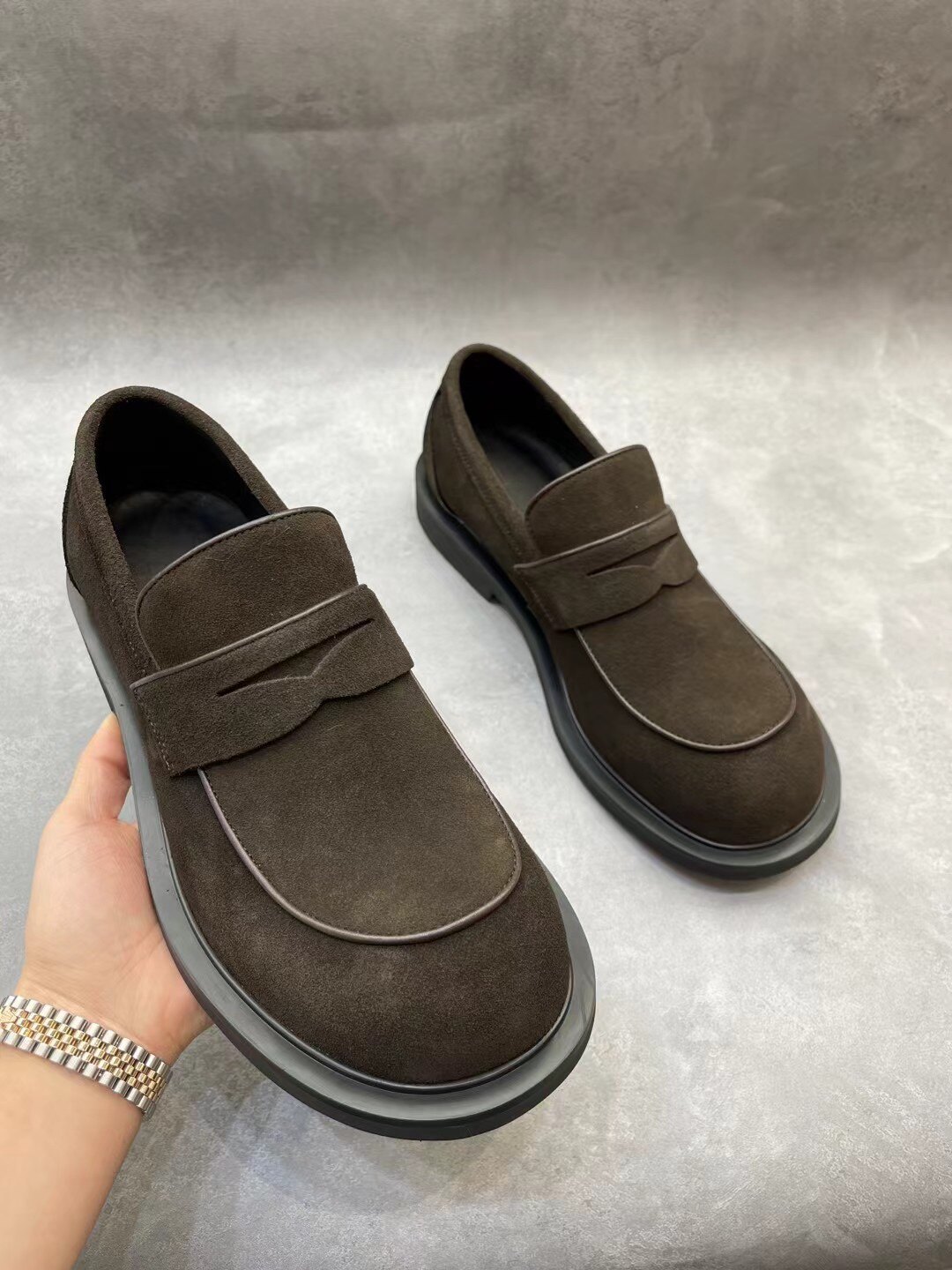 秋冬新品广州时尚男鞋反毛皮磨砂真皮百搭大头美拉德低帮鞋-23179