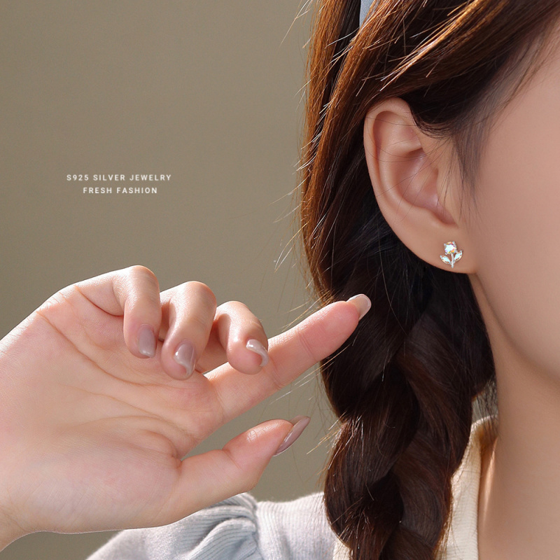 s925纯银幻彩锆石花朵耳钉女时尚个性潮流高级感轻奢森系耳饰百搭