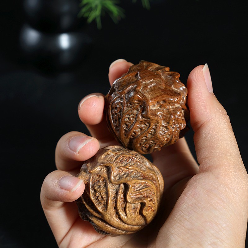 绿檀雕刻白菜实木手转球手部把件核桃把玩灵活放松锻炼手指保健球