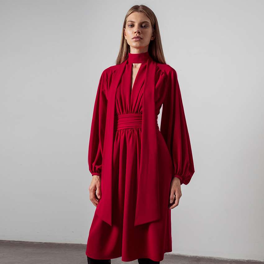 2024红色设计感小众连衣裙法式雪纺通勤深V镂空女装women clothes