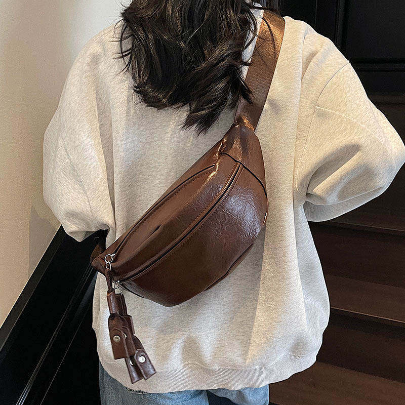 日系复古pu皮胸包腰包男女新款百搭韩系潮款大容量运动休闲斜挎包