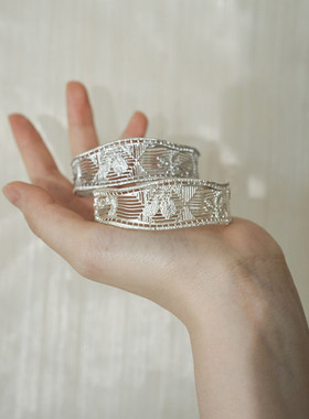 镂空栀子花纹开口手镯女高颜值