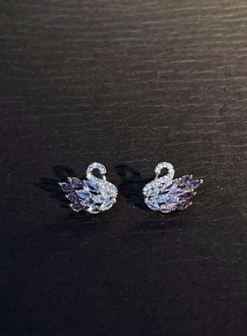 蓝紫色渐变小天鹅耳钉2025新款爆款高级感耳环优雅气质绝美耳饰女