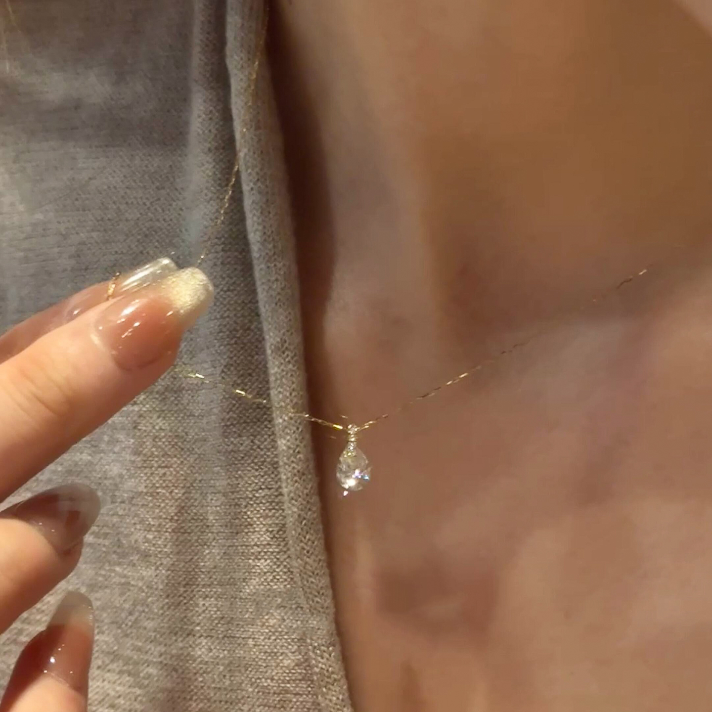 水滴项链女款2025新款轻奢锁骨链