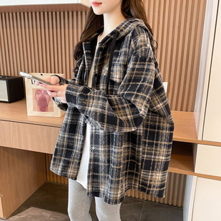 爆款加绒加厚格子外套女生秋冬款大码时髦洋气超好看撞色连帽上衣