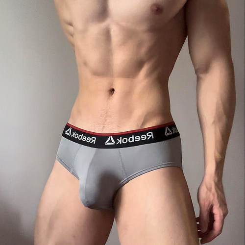 三角内裤男士性感低腰运动短裤舒适夏季透气冰丝提臀显大三角裤衩