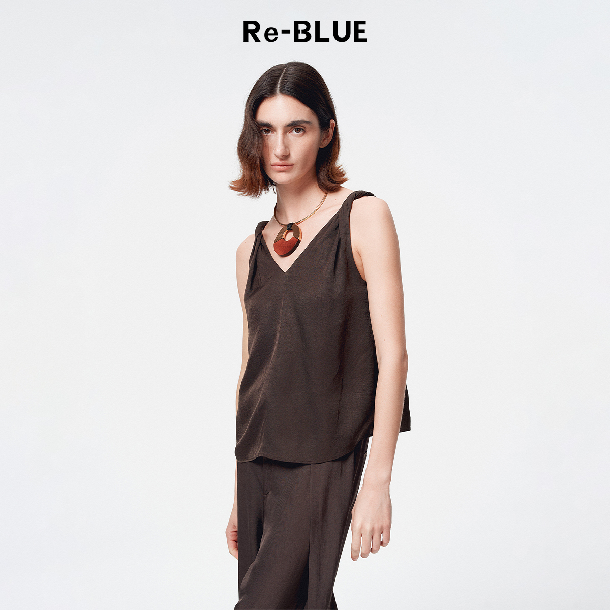 Re-BLUE轻奢精致醋酸吊带上衣