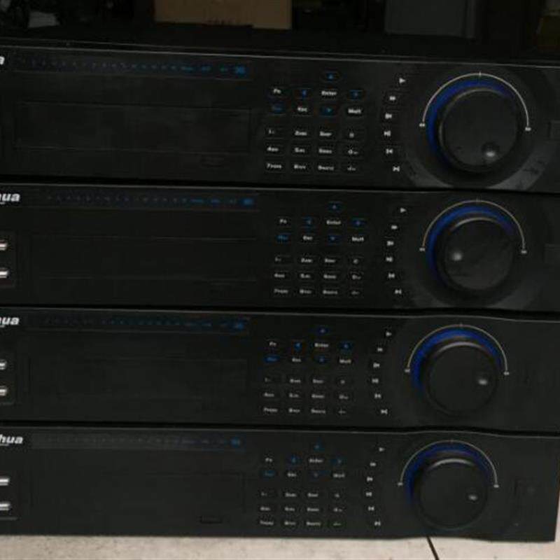 二手大华DH/DVR1604HG-U-E 模拟网络8盘位混合硬盘录像机16路环通