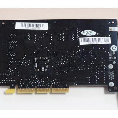Geforce2 MX MX400 MX200 32M AGP   SILURO  显卡