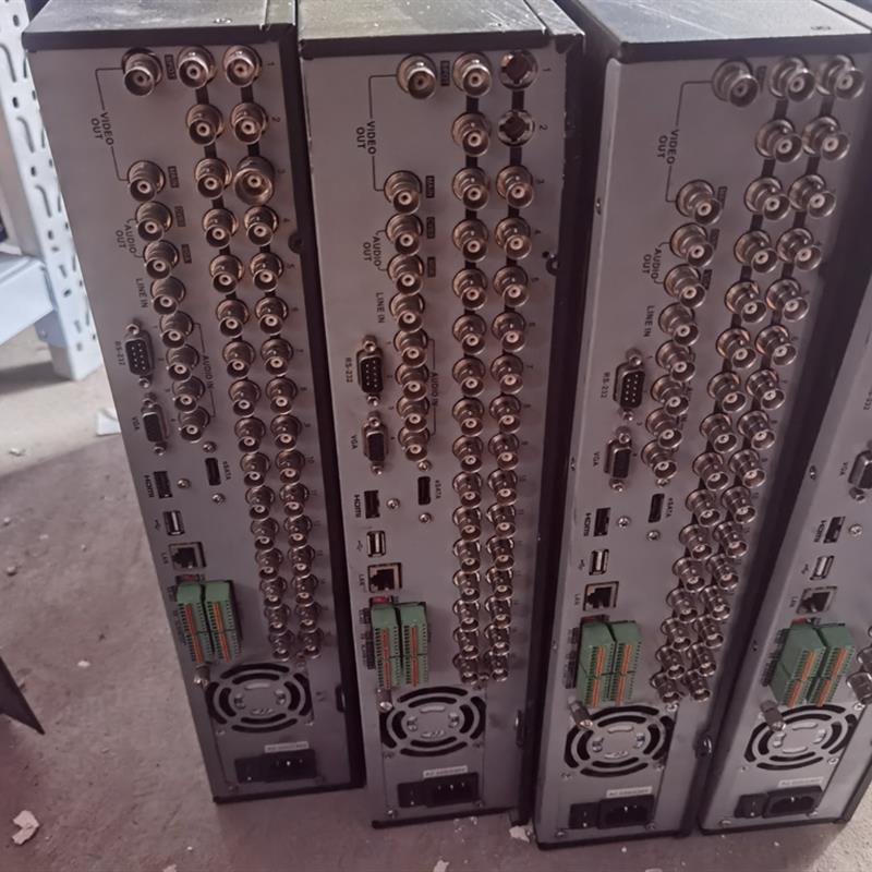 海康16路8盘位模拟环通录像机 手机监控DS-8816HE-E8 硬盘录像机