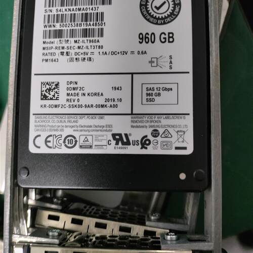 SC 960G SAS/存储硬盘 EMC SC5020 SC7020 SAS  0DMF2C