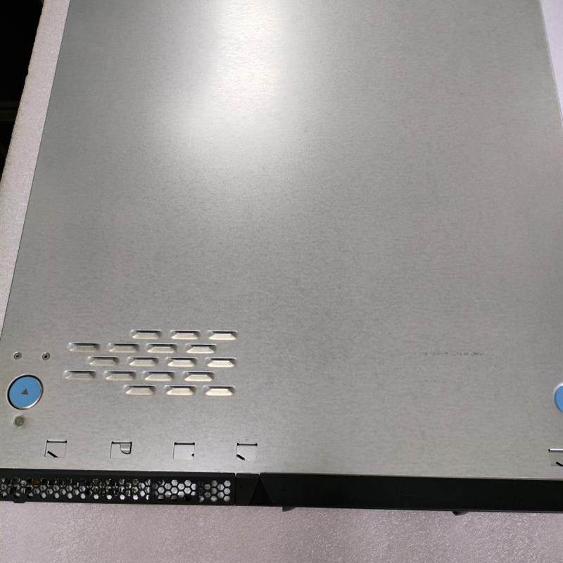 IBM x3250 m4  准系统   配置另议