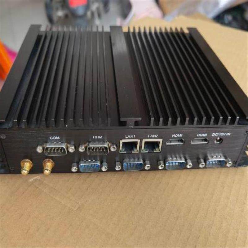 I5-4200U无风扇主机存储柜主机6COM串口双网卡工控机8个USB双HDMI