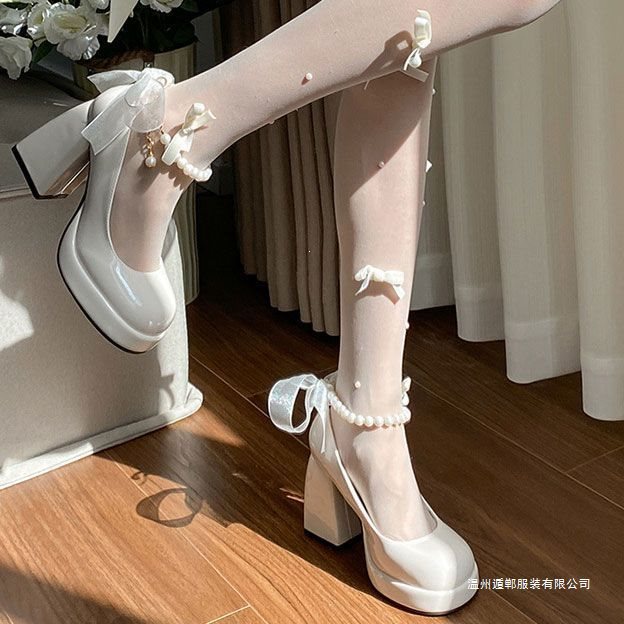 蝴蝶结白色玛丽珍高跟鞋子女2026春夏季新款复古黑色玛丽珍鞋ins