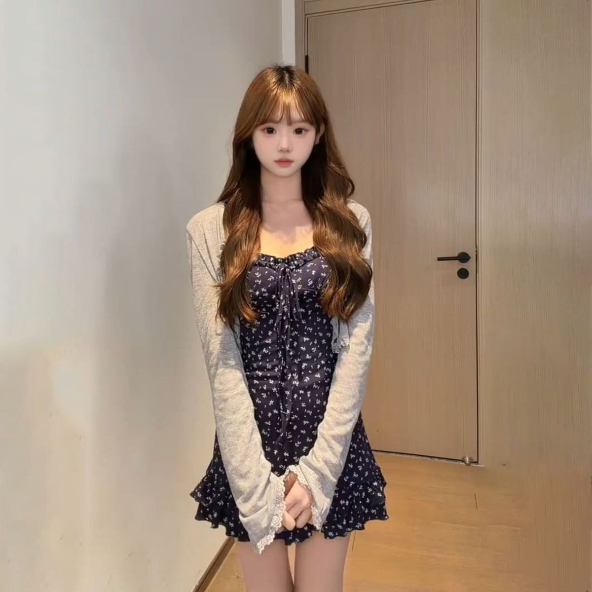 韩版甜美少女感碎花吊带连衣裙叠穿灰色防晒披肩外套气质两件套装
