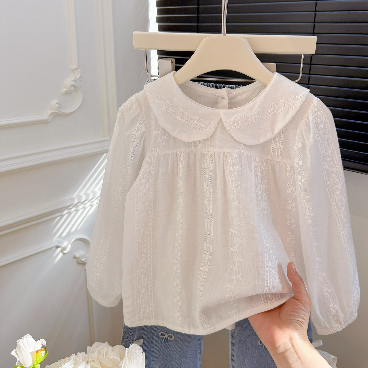 儿童春秋季新款长袖提花白色衬衣衬衫洋气韩版宝宝打底翻领女孩潮