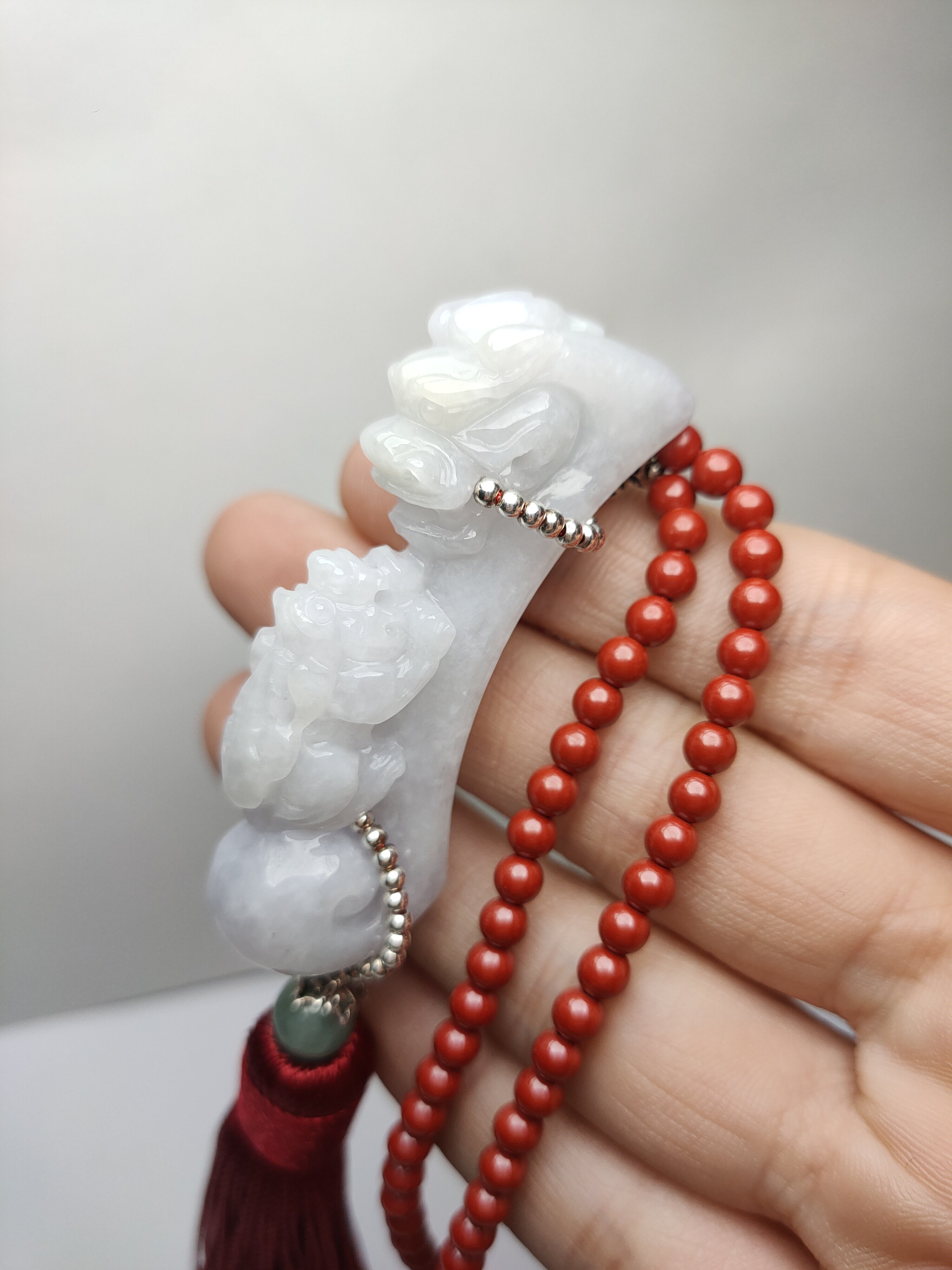 车挂，大如意称心挂，有证，配件均是a货翡翠，帝王砂，换