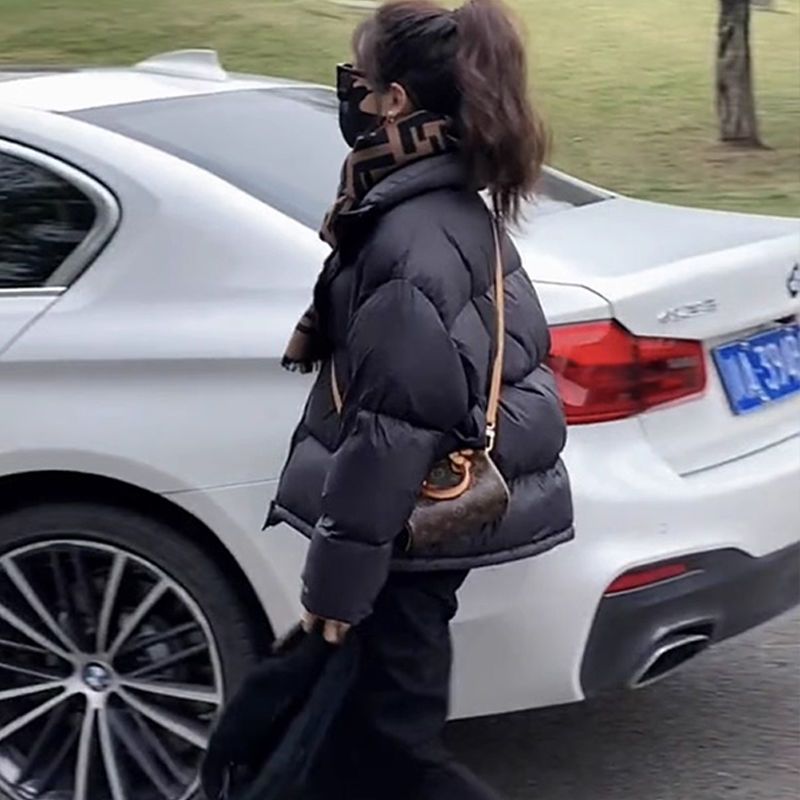 黑色短款羽绒服女小个子2