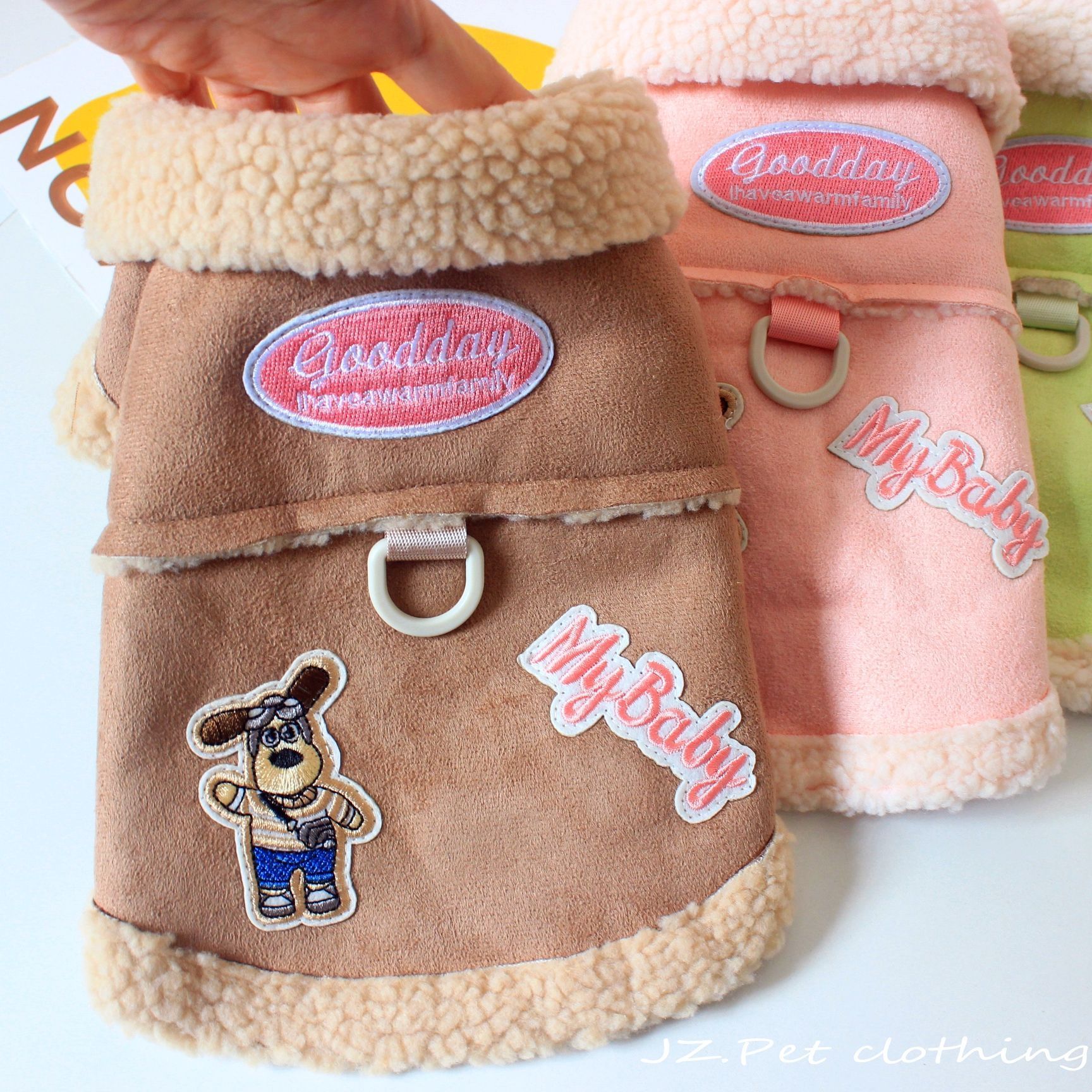 宠物衣服秋冬季保暖外套羊羔绒背心可牵引上衣狗狗无袖猫咪小型犬