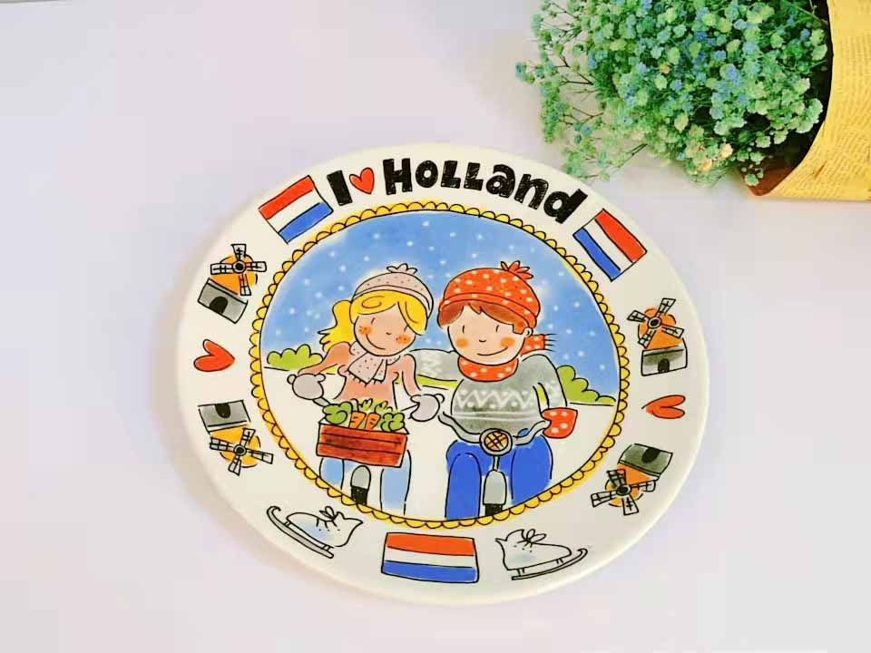 blond出口荷兰太太卡通人物釉中彩手绘8寸圆形西式平盘蛋糕牛排盘