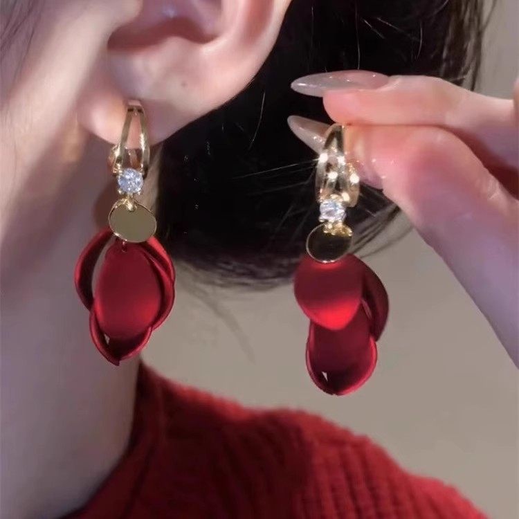 红色磨砂花瓣耳环复古港风2025新款潮爆款女人味耳坠银针精致耳饰,饰品/流行首饰/时尚饰品新,耳环,淘宝优惠券,粉丝福利购,淘宝优惠卷