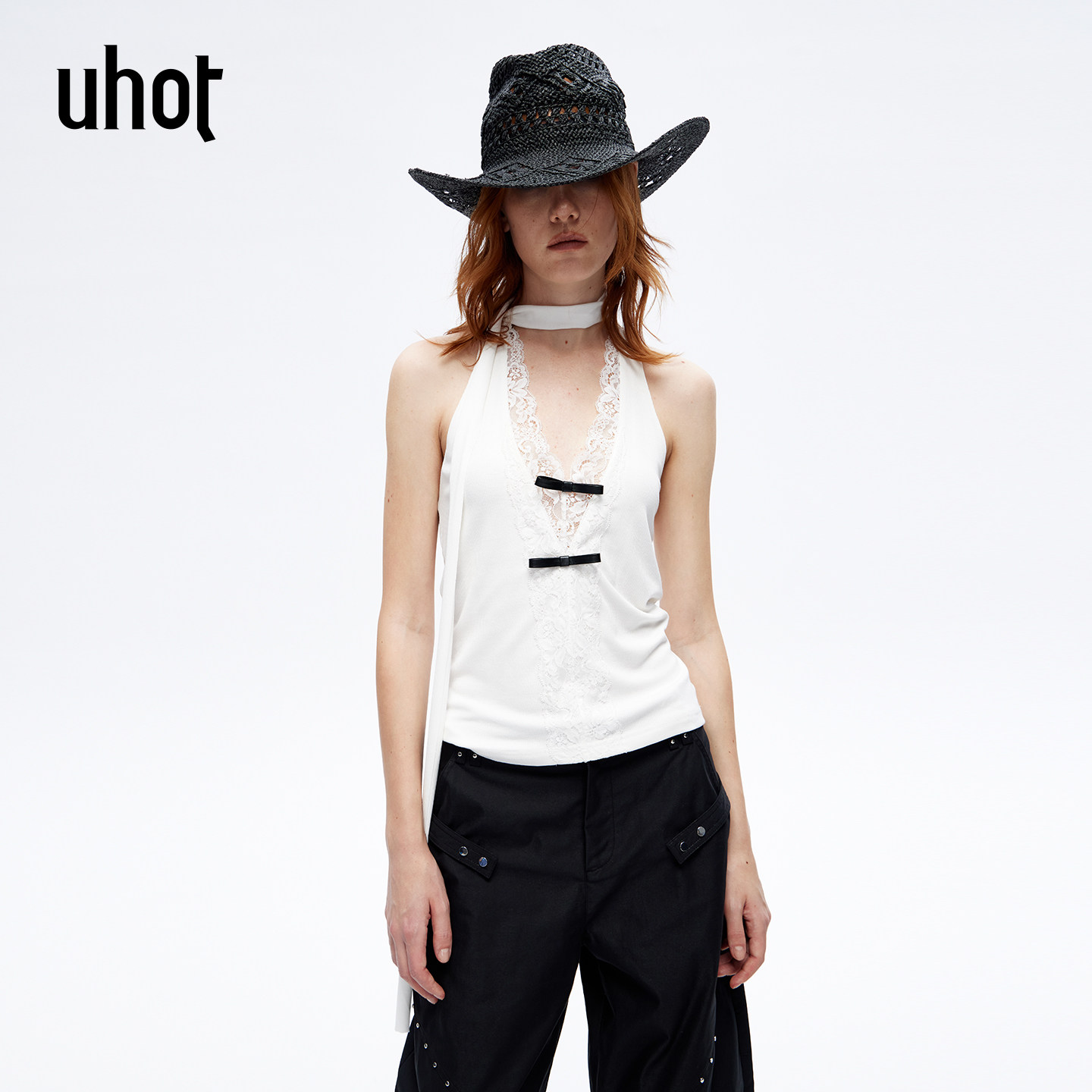 uhot/诱货26夏白色修身拼接深V蕾丝马甲纯欲风蕾丝风潮 UWLR1N055
