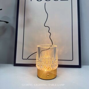 跨境新款网红创意充电水晶花瓶灯威士忌小酒杯台灯酒吧氛围夜光杯