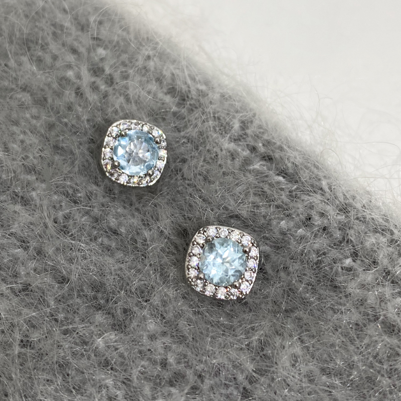 S999纯银针超闪锆石耳钉女2025新款养耳洞耳饰小众设计感小巧耳环