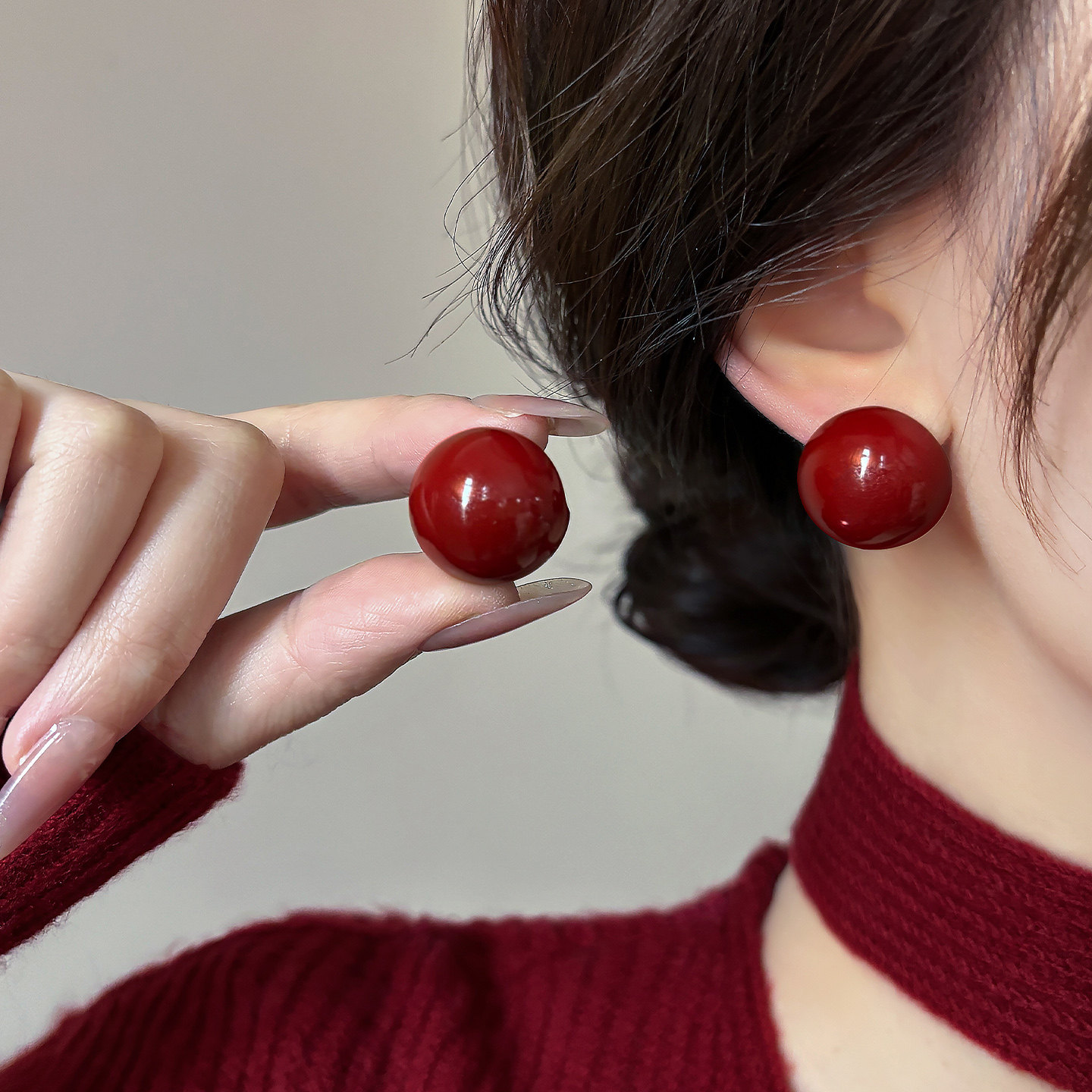 酒红色圆球珍珠耳钉女2026新款爆款简约高级感耳环气质纯银针耳饰,饰品/流行首饰/时尚饰品新,耳钉,淘宝优惠券,粉丝福利购,淘宝优惠卷