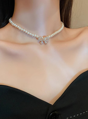 施家蝴蝶结珍珠项链女小众设计感小米珠颈链2024年新款爆款锁骨链