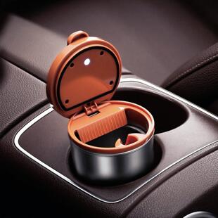 车载烟灰缸带灯光金属咖啡杯内胆汽车烟灰缸防飞灰不跑烟车内用品