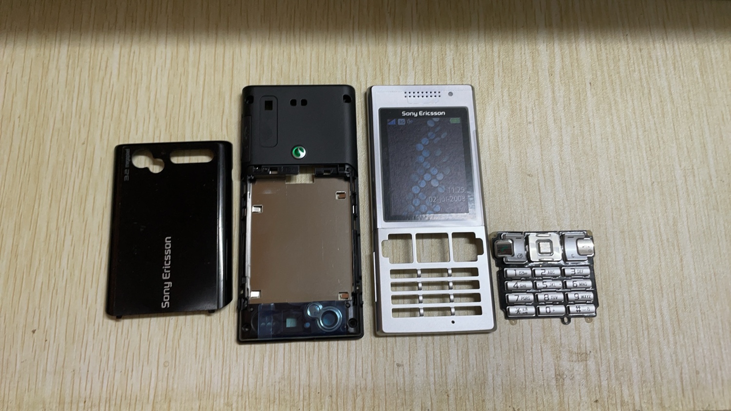 索尼爱立信T700 原装外壳 按键前壳后壳 少量现货