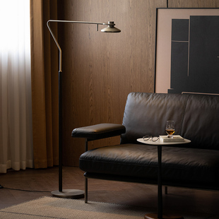 工业风立式 台灯卧室客厅护眼阅读落地灯 cos落地灯银灰款 ziilamp