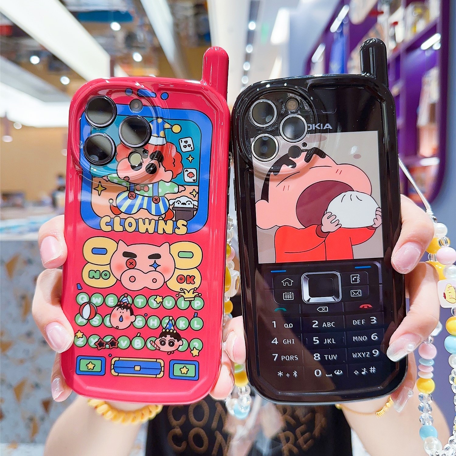 蜡笔小新卡通情侣适用iPhone14Pro手机壳大哥大可爱电话机苹果15ProMax硅胶保护套i12女款软壳11全包13PM个性