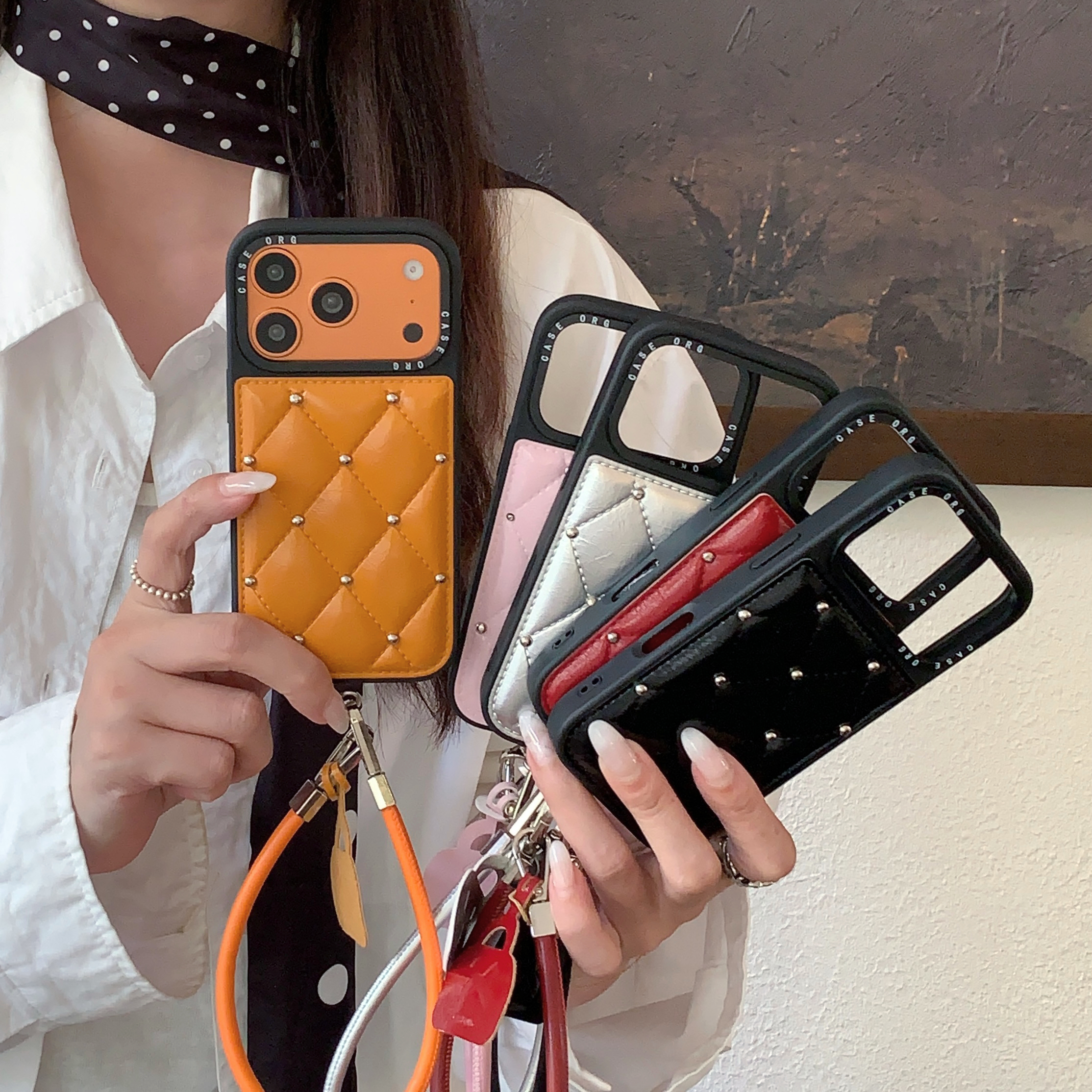 ins风铆钉菱格纹手腕挂绳全包壳