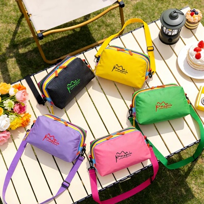 多巴胺防水多层旅行斜挎包