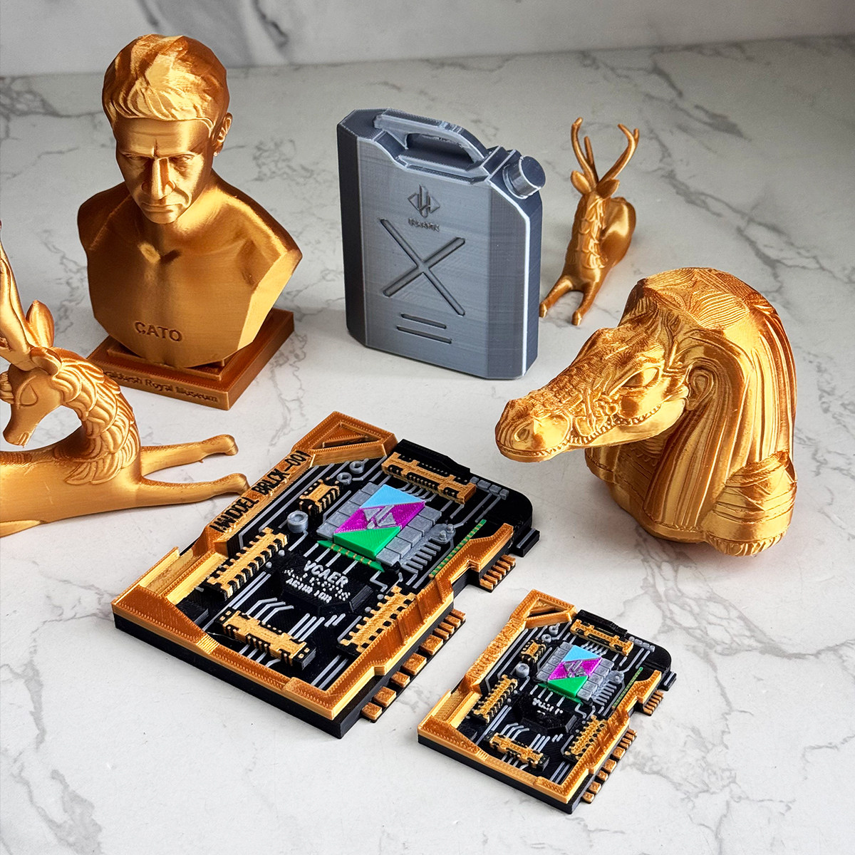 三角洲行动黄金鳄鱼瞪羚半身像周边大红3d打印收集品物资实物道具