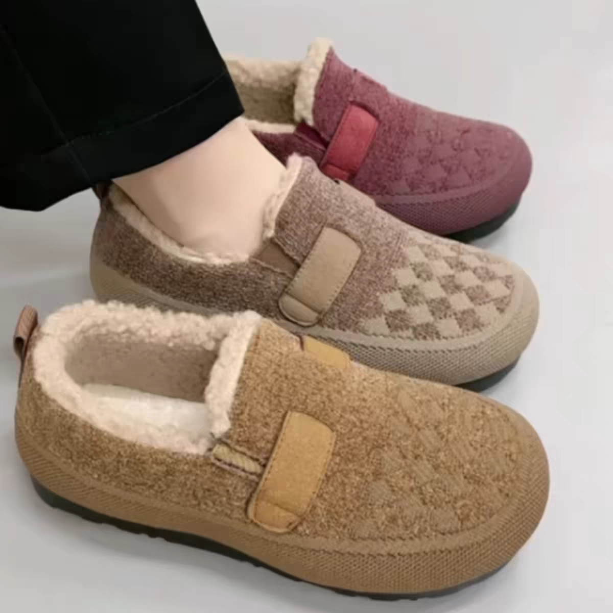 老北京布鞋布鞋女棉鞋冬季加绒加厚保暖雪地靴平底防滑中老年妈妈