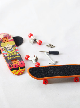 Dollhouse娃娃屋合金滑板DIY组装6分兵人OB11微缩摆件个性涂鸦