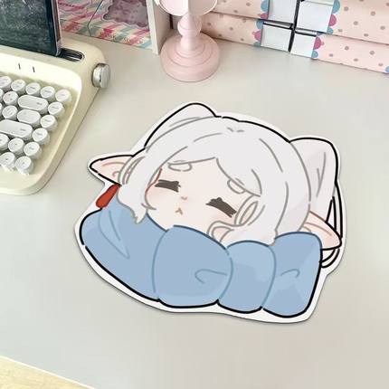 芙莉莲异形鼠标垫 原创中号男女生护腕电脑键盘办公桌垫耐脏防滑