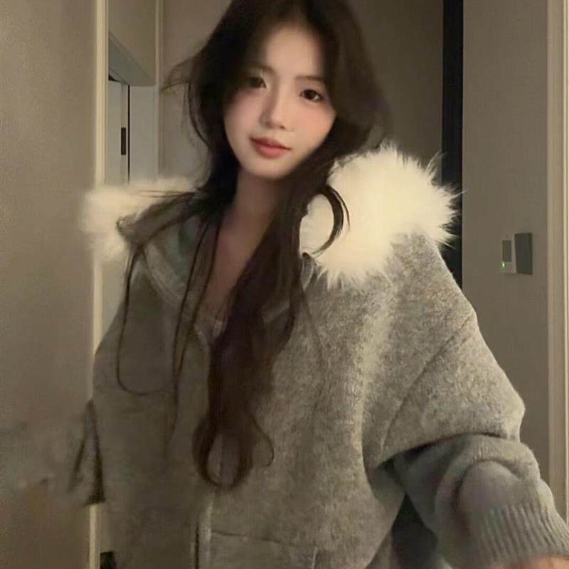 灰色毛领连帽毛衣外套女秋冬慵懒宽松显瘦休闲设计感百搭针织开衫