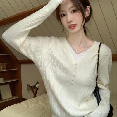 设计感纽扣v领假两件纯欲针织衫女秋冬ins宽松慵懒风别致打底毛衣