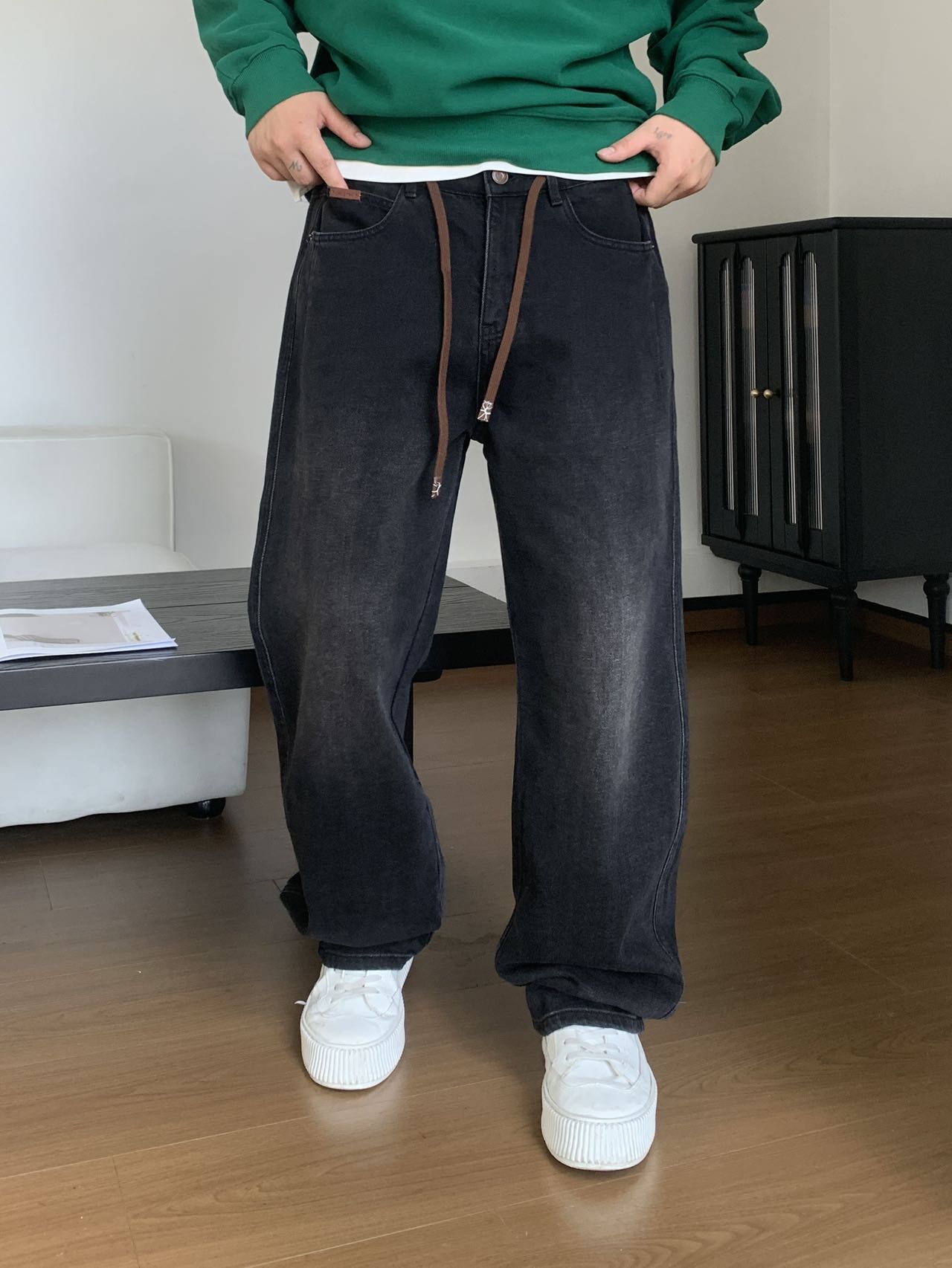 DI秋季新款男士宽松直筒牛仔裤潮流痞帅抽绳水洗弯刀裤男装长裤子
