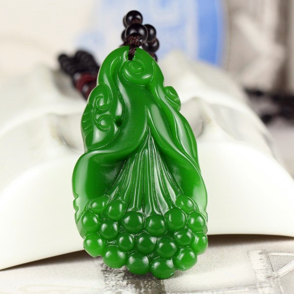 天然新疆和田玉碧玉兰花吊坠菠菜绿碧玉花开富贵女士项链毛衣链