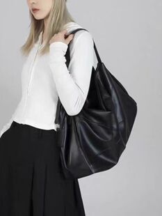 美式 百搭高级感单肩斜跨手提包 学院休闲大容量简约软皮托特包新款